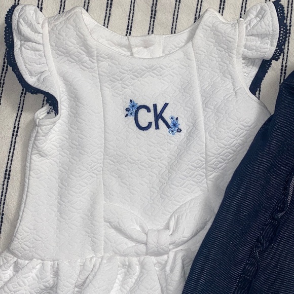 Calvin Klein Jeans 2 Piece Set - Picture 2 of 13